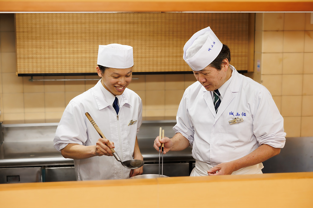 株式会社城西館
