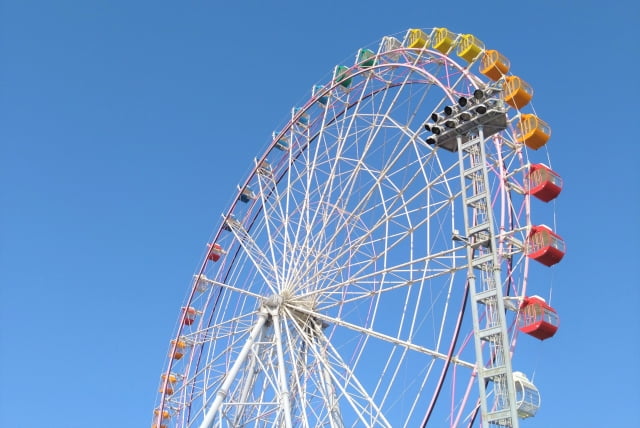 テーマパークスタッフのイメージ